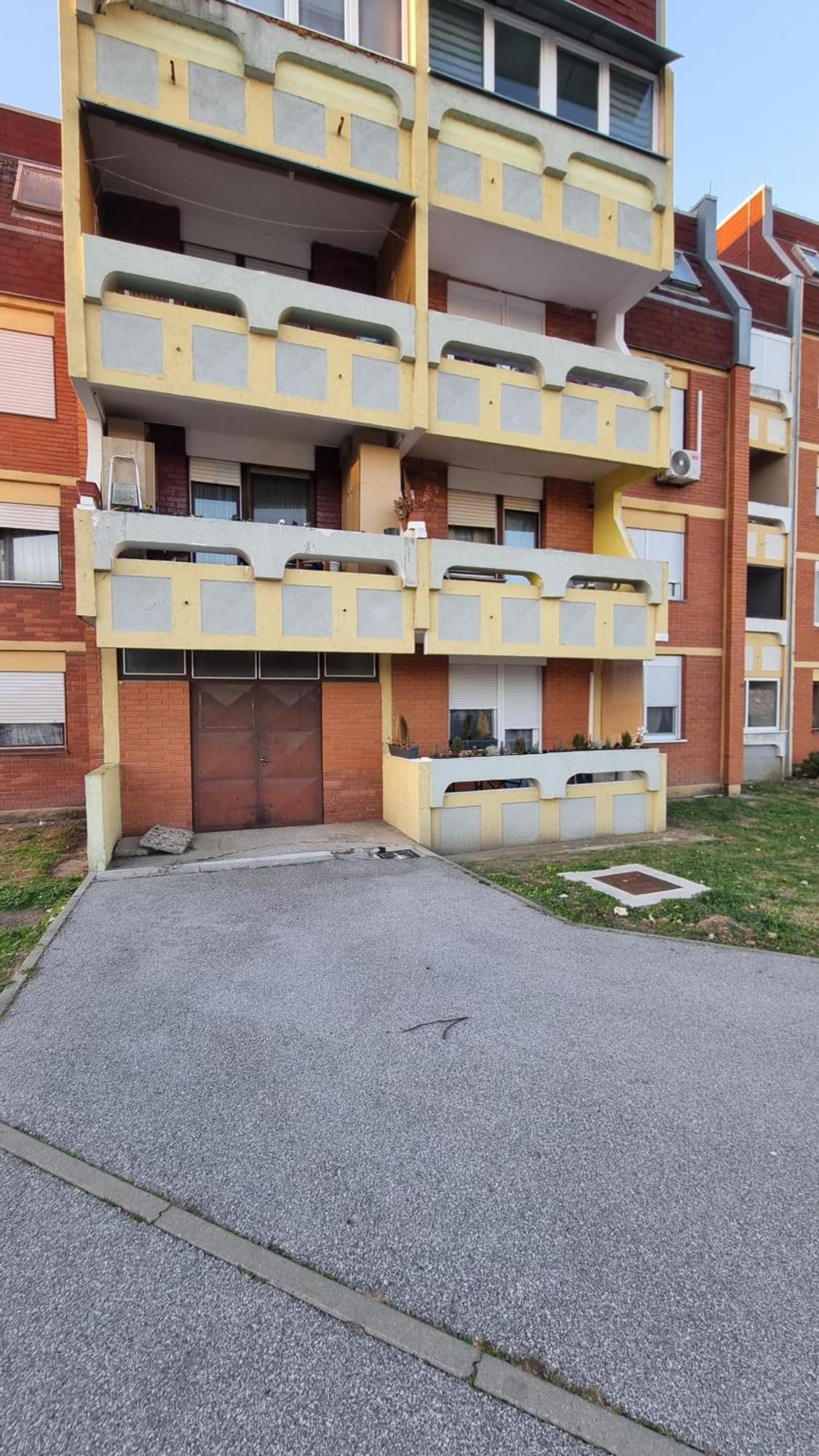 Studio Apartman 404-401 Вуковар Экстерьер фото
